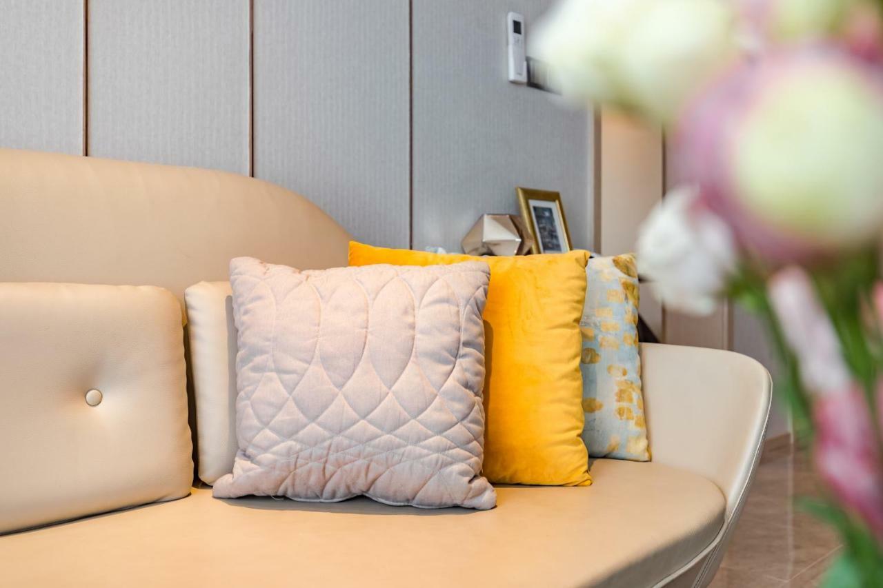 Tianfu IN Service Apartement Chengdu Bagian luar foto